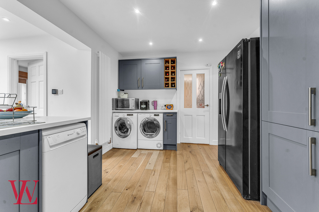 3 bed semi-detached house for sale in Urban Road, Bishop's Stortford, Hertfordshire 6