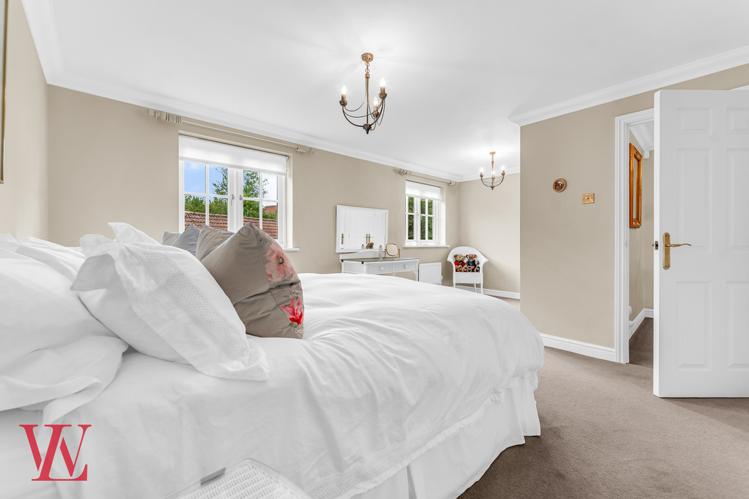 2 bed semi-detached house for sale in The Shearers, Bishop's Stortford, Hertfordshire  - Property Image 14