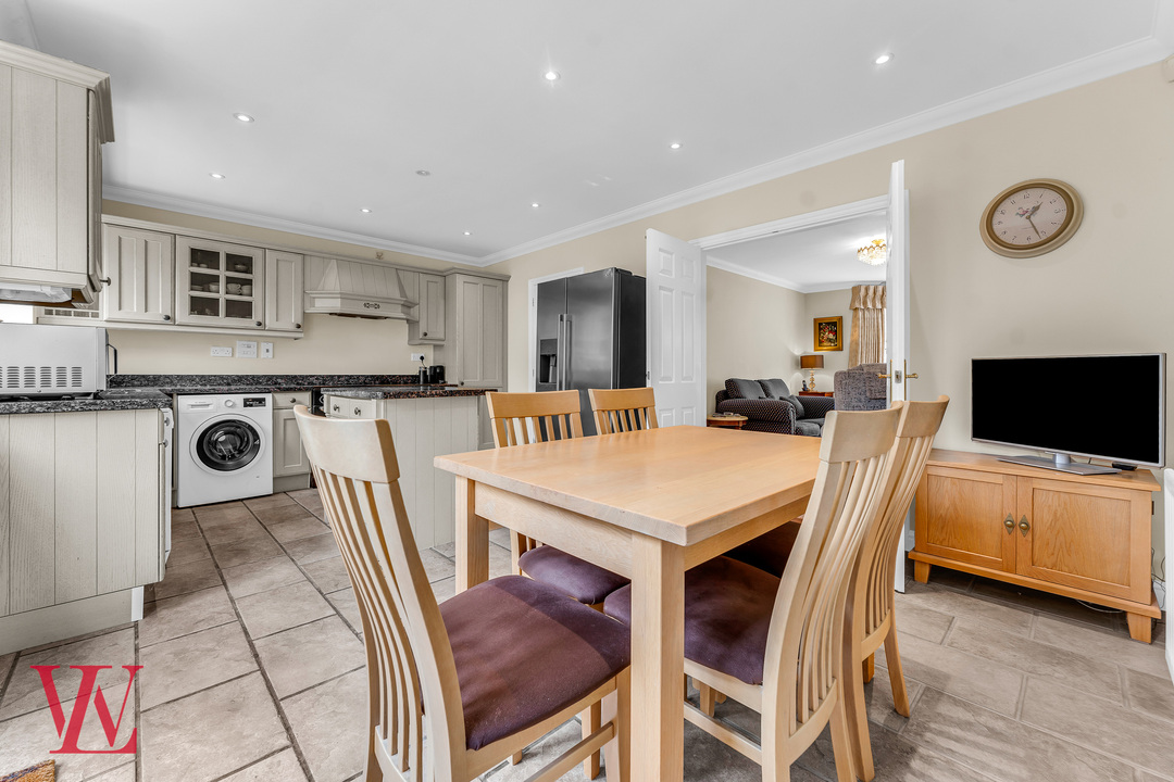 2 bed semi-detached house for sale in The Shearers, Bishop's Stortford, Hertfordshire 6