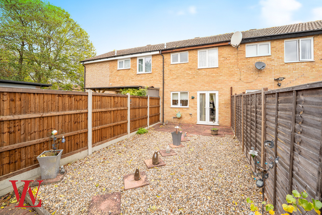 2 bed terraced house for sale in Wentworth Drive, Bishop's Stortford, Hertfordshire 13