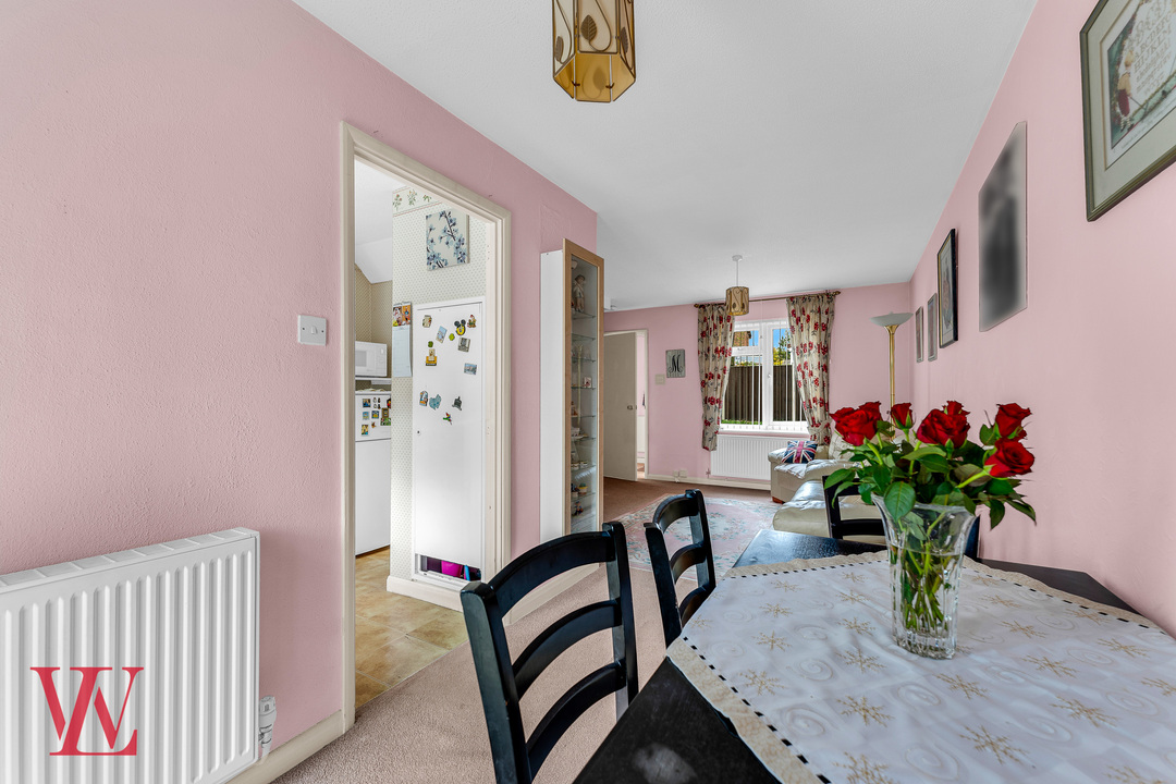 2 bed terraced house for sale in Wentworth Drive, Bishop's Stortford, Hertfordshire  - Property Image 7