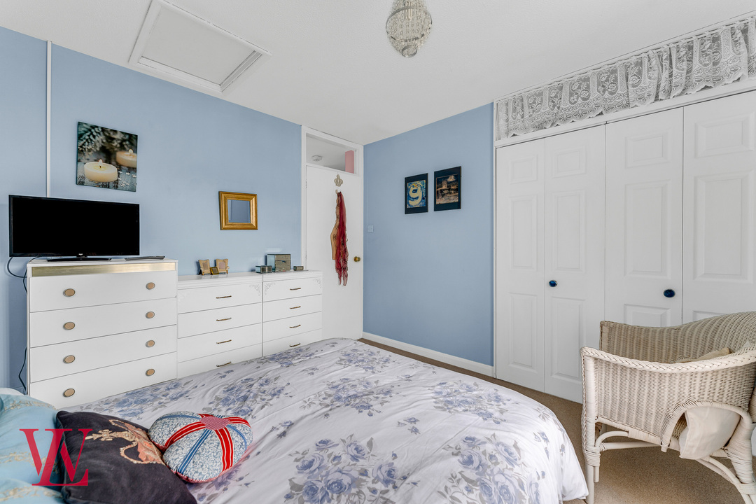 2 bed terraced house for sale in Wentworth Drive, Bishop's Stortford, Hertfordshire  - Property Image 10