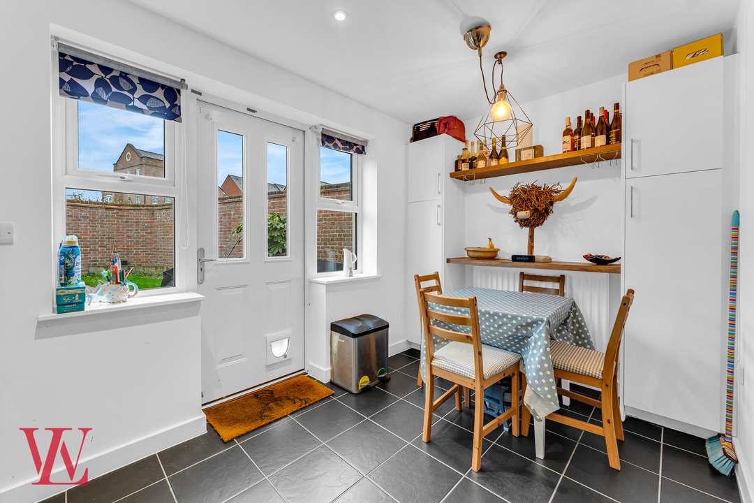 2 bed semi-detached house for sale in Gill Edge, Stansted, Essex 6