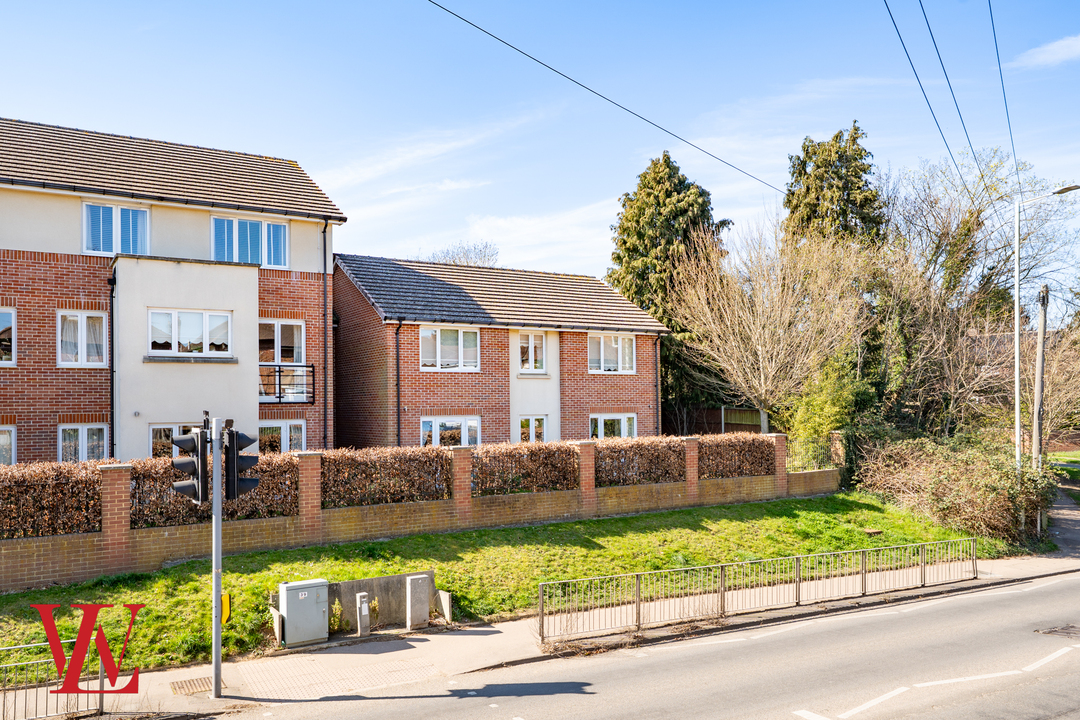 2 bed apartment for sale in Waggoners Court, Legions Way, Bishop's Stortford, Hertfordshire