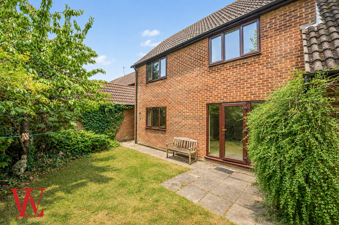 3 bed detached house for sale in Edens Close, Bishop's Stortford, Hertfordshire 15