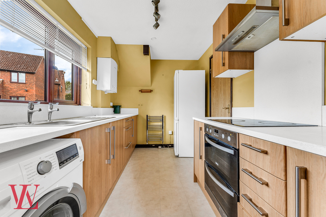 3 bed detached house for sale in Edens Close, Bishop's Stortford, Hertfordshire 4