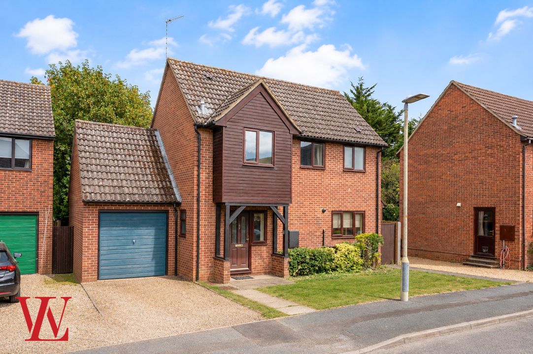 3 bed detached house for sale in Edens Close, Bishop's Stortford, Hertfordshire