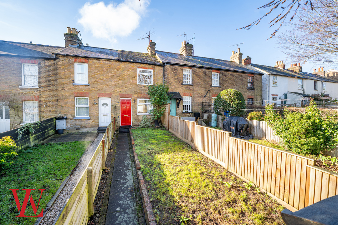 1 bed terraced house for sale in Grove Place, Bishop's Stortford, Hertfordshire 8
