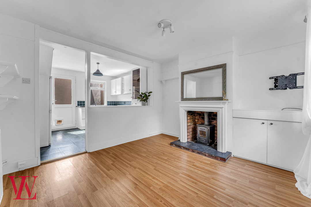 1 bed terraced house for sale in Grove Place, Bishop's Stortford, Hertfordshire 1