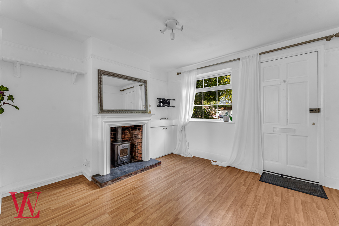 1 bed terraced house for sale in Grove Place, Bishop's Stortford, Hertfordshire  - Property Image 3