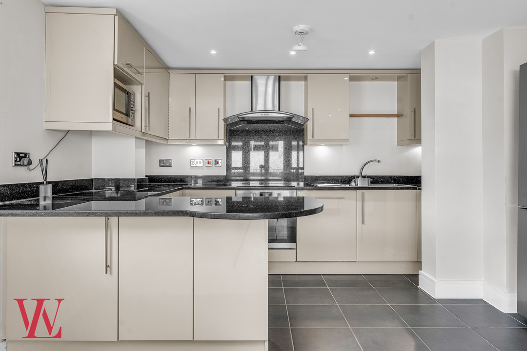 2 bed apartment to rent in Tanners Wharf, Bishop's Stortford, Hertfordshire  - Property Image 5