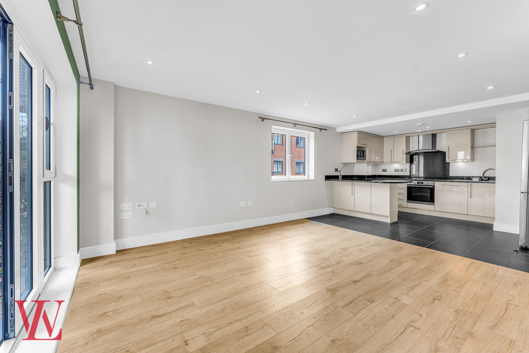 2 bed apartment to rent in Tanners Wharf, Bishop's Stortford, Hertfordshire  - Property Image 2