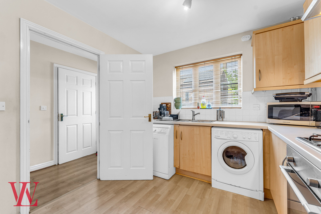 4 bed terraced house for sale in The Coppice, Friedberg Avenue, Bishop's Stortford, Hertfordshire  - Property Image 6