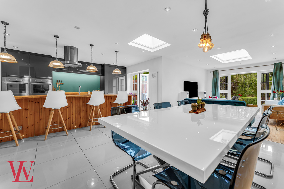 4 bed for sale in Lower Road, Little Hallingbury, Bishop's Stortford, Essex 3