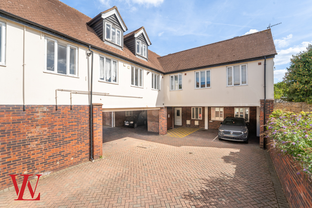 1 bed apartment for sale in Joscelyn Yard, Dunmow Road, Bishop's Stortford, Hertfordshire  - Property Image 17