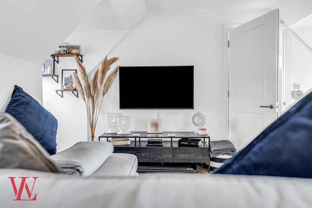 1 bed apartment for sale in Joscelyn Yard, Dunmow Road, Bishop's Stortford, Hertfordshire 4