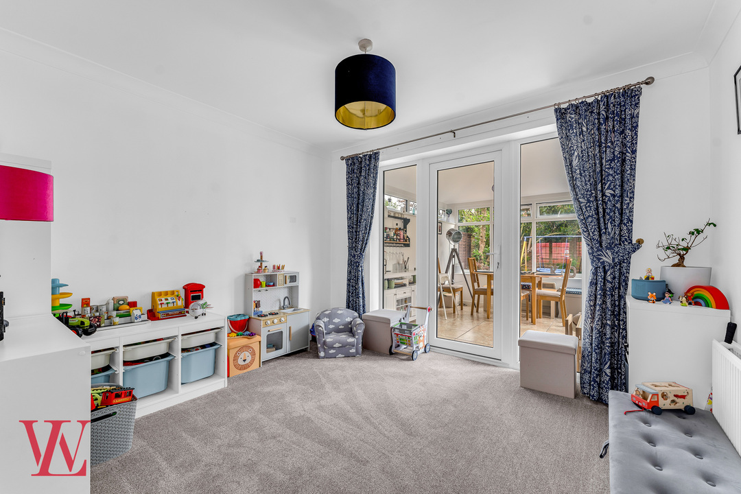 4 bed detached house for sale in Cedar Park, Bishop's Stortford, Hertfordshire 7