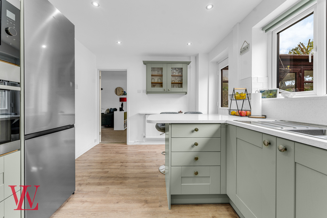 4 bed detached house for sale in Cedar Park, Bishop's Stortford, Hertfordshire 6