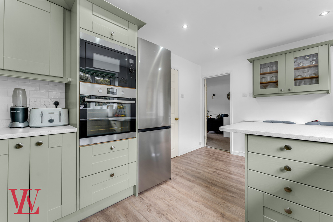 4 bed detached house for sale in Cedar Park, Bishop's Stortford, Hertfordshire 5