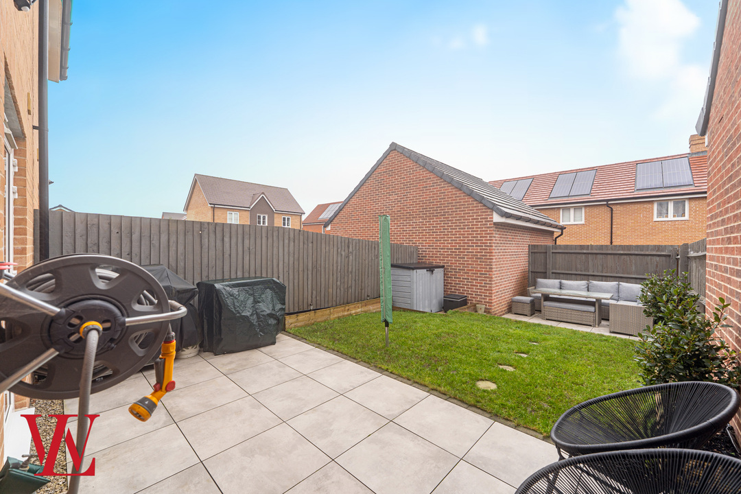 2 bed semi-detached house for sale in Stephenson Drive, Bishop's Stortford  - Property Image 15