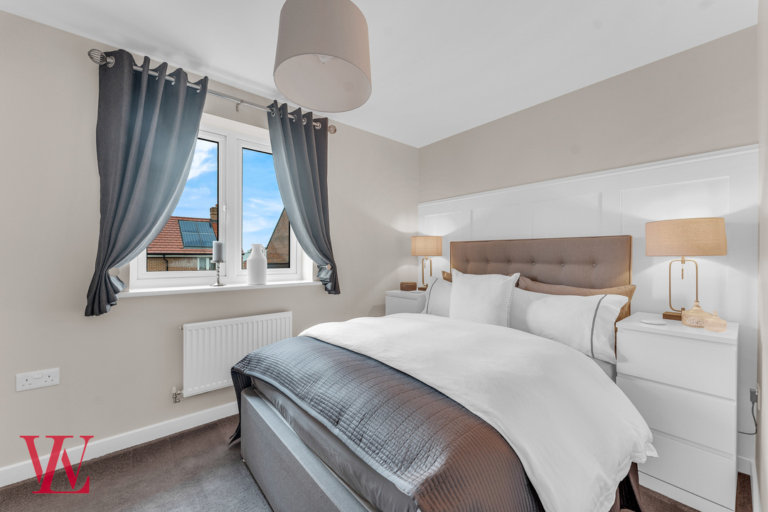 2 bed semi-detached house for sale in Stephenson Drive, Bishop's Stortford  - Property Image 9