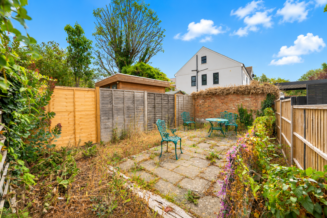 1 bed end of terrace house for sale in London Road, Bishop's Stortford, Hertfordshire  - Property Image 11