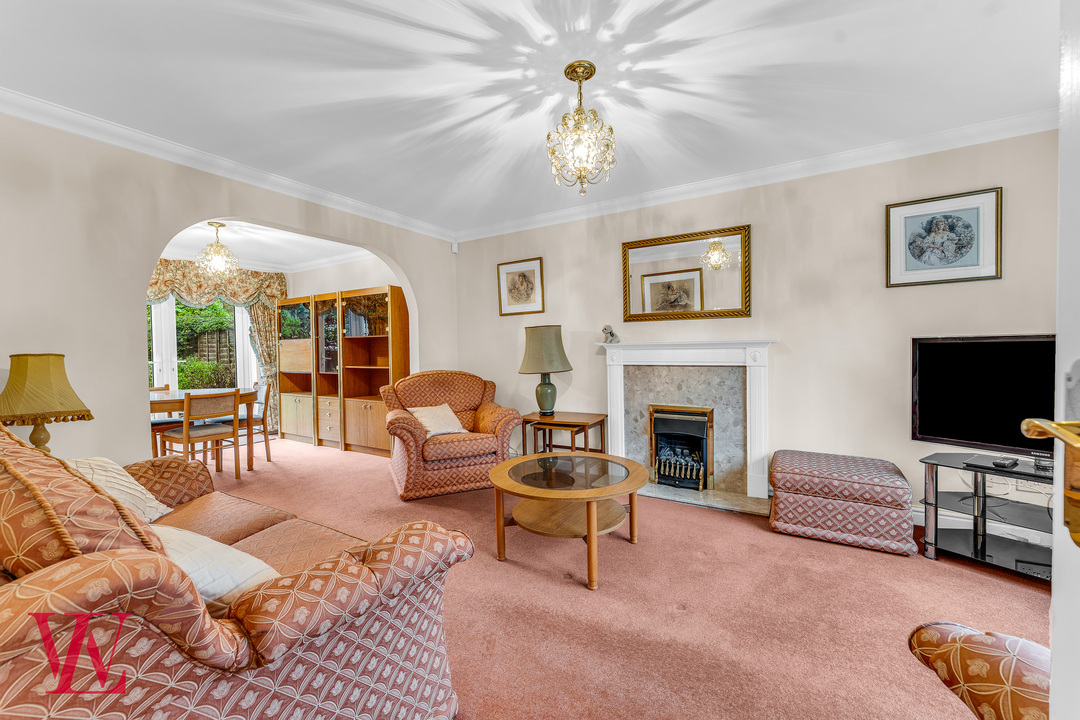 4 bed detached house for sale in Wainwright Street, Bishop's Stortford, Hertfordshire 1