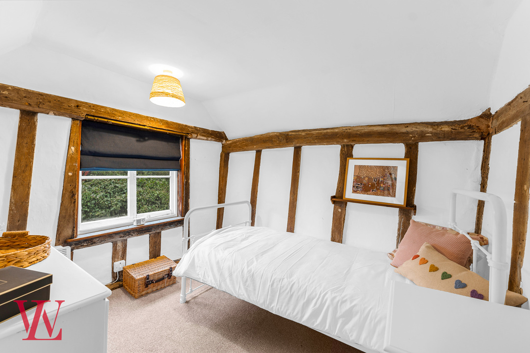 3 bed semi-detached house for sale in Garnetts Cottage, Braintree Road, Felsted, Dunmow, Essex  - Property Image 22