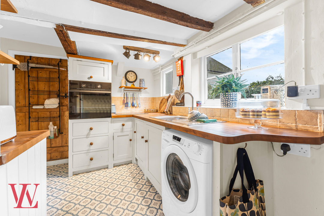 3 bed semi-detached house for sale in Garnetts Cottage, Braintree Road, Felsted, Dunmow, Essex 11