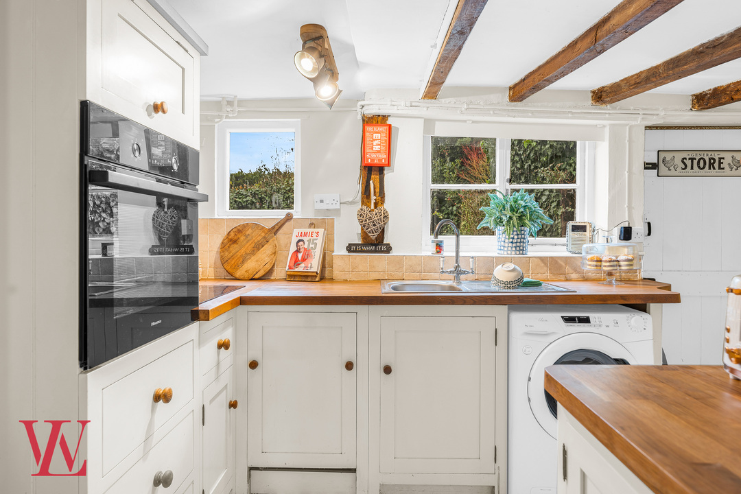 3 bed semi-detached house for sale in Garnetts Cottage, Braintree Road, Felsted, Dunmow, Essex 10