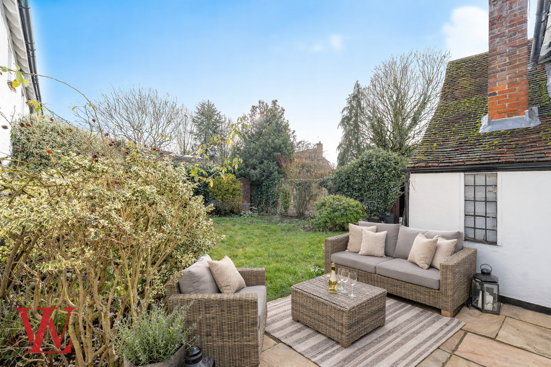 3 bed semi-detached house for sale in Garnetts Cottage, Braintree Road, Felsted, Dunmow, Essex  - Property Image 23