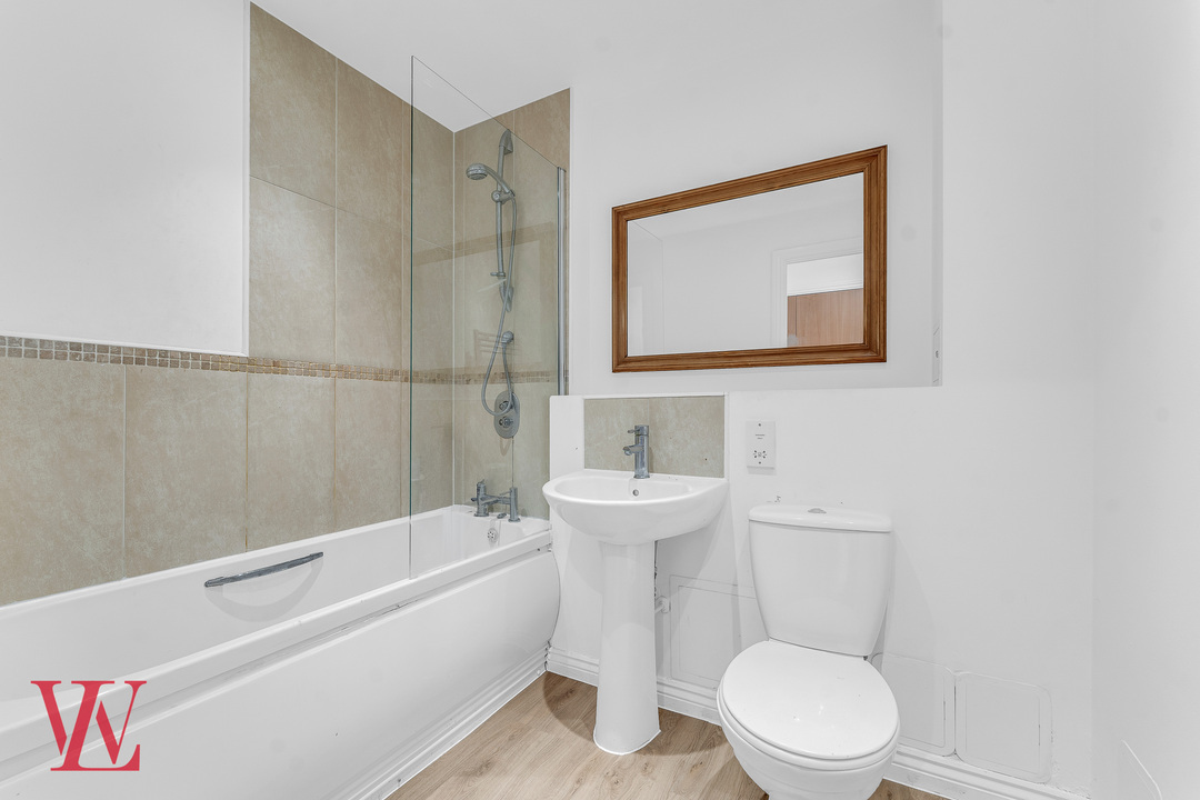 2 bed apartment for sale in Riverside Wharf, Riverside, Bishop's Stortford, Hertfordshire 10