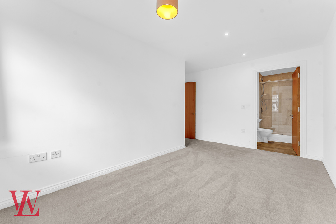2 bed apartment for sale in Riverside Wharf, Riverside, Bishop's Stortford, Hertfordshire 8
