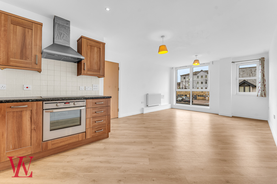 2 bed apartment for sale in Riverside Wharf, Riverside, Bishop's Stortford, Hertfordshire  - Property Image 3