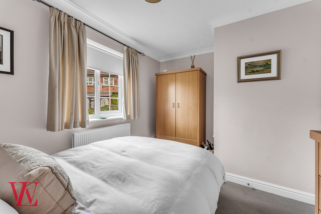 2 bed end of terrace house for sale in The Bourne, Bishop's Stortford, Hertfordshire  - Property Image 14