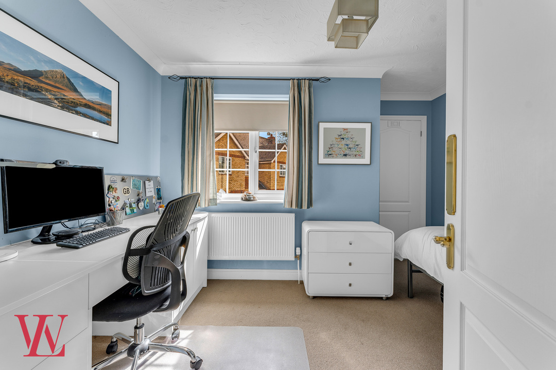 2 bed end of terrace house for sale in The Bourne, Bishop's Stortford, Hertfordshire  - Property Image 11