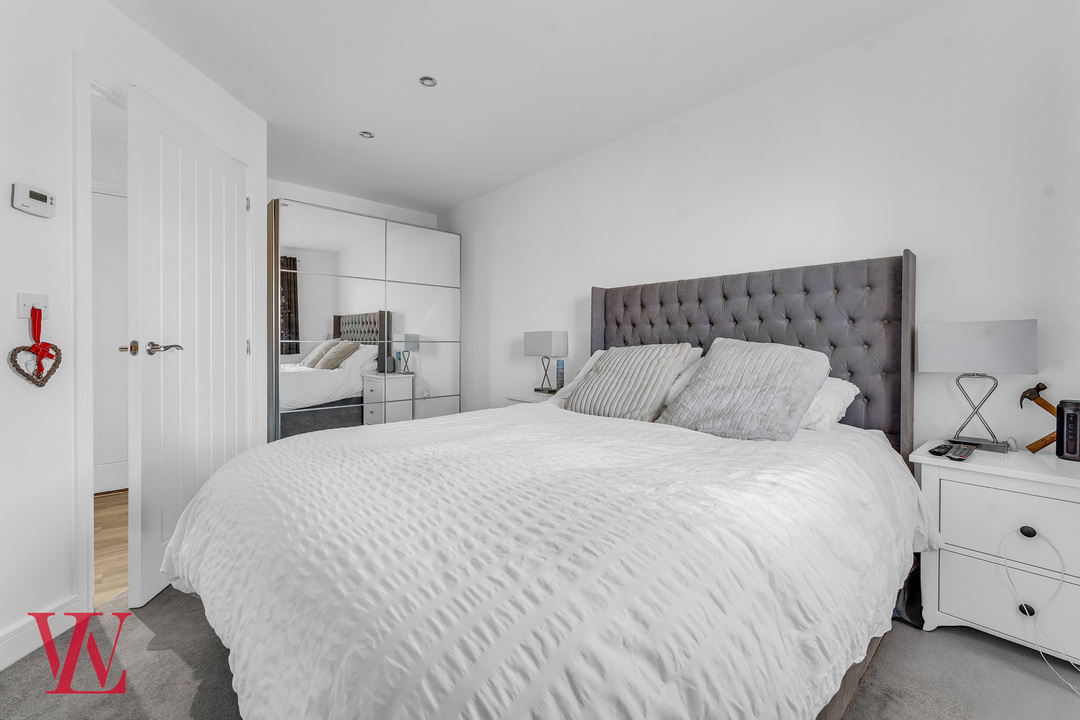 2 bed apartment for sale in Thorpe Road, Bishop's Stortford, Hertfordshire 7