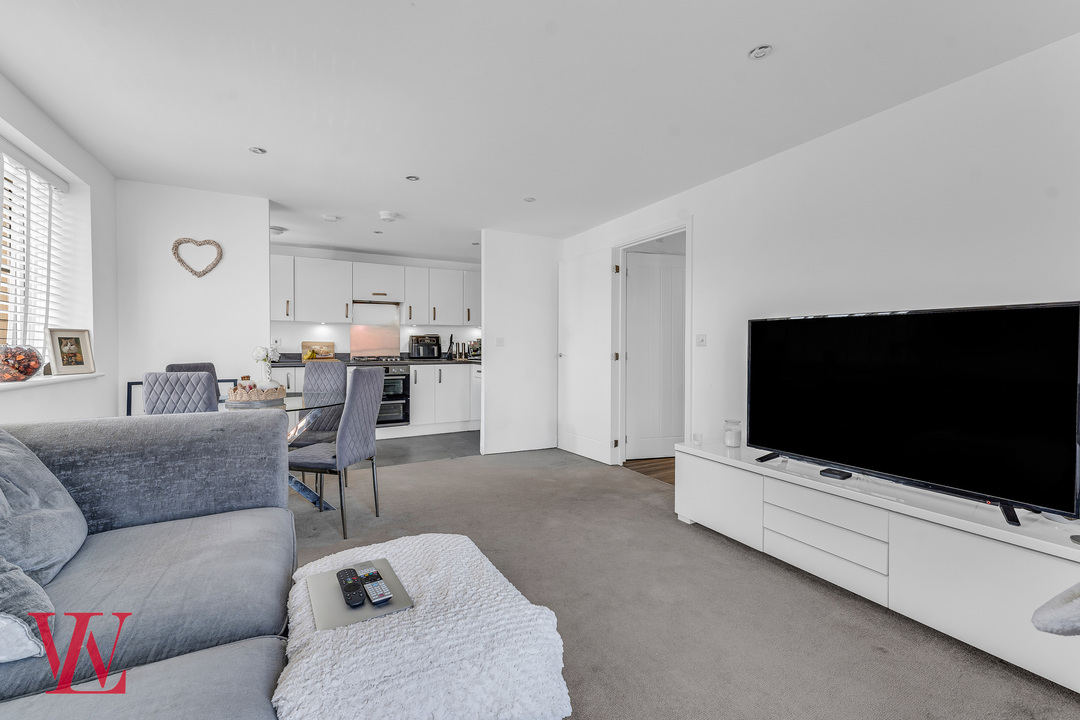 2 bed apartment for sale in Thorpe Road, Bishop's Stortford, Hertfordshire 1