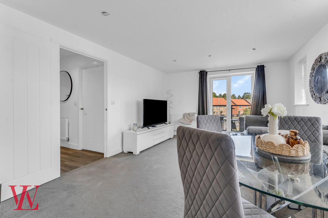2 bed apartment for sale in Thorpe Road, Bishop's Stortford, Hertfordshire 4