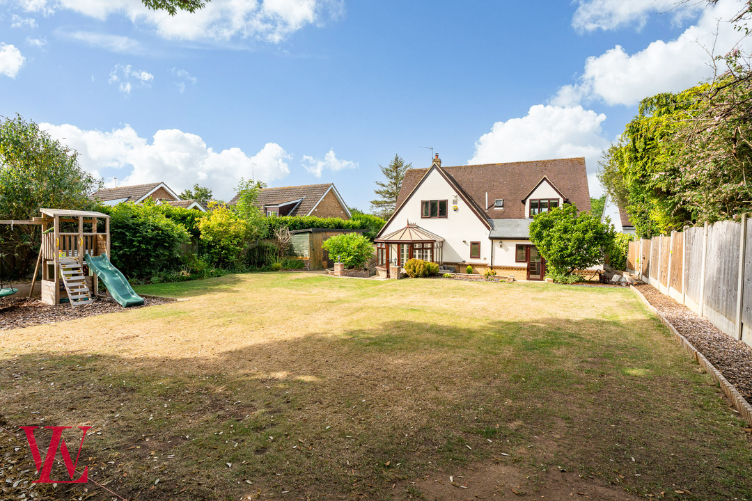 4 bed detached house for sale in Lower Road, Little Hallingbury, Bishop's Stortford, Essex  - Property Image 33