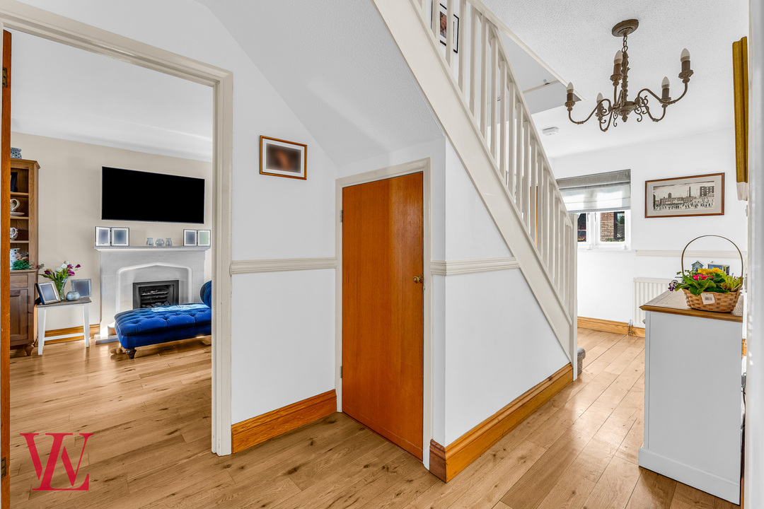 4 bed detached house for sale in The Ridings, Bishop's Stortford, Hertfordshire 4