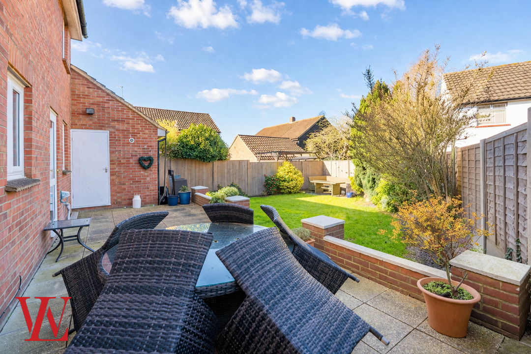 4 bed detached house for sale in The Ridings, Bishop's Stortford, Hertfordshire 16