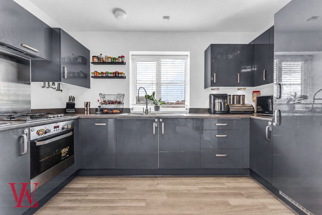 2 bed apartment for sale in Newland Avenue, Bishop's Stortford, Hertfordshire  - Property Image 6