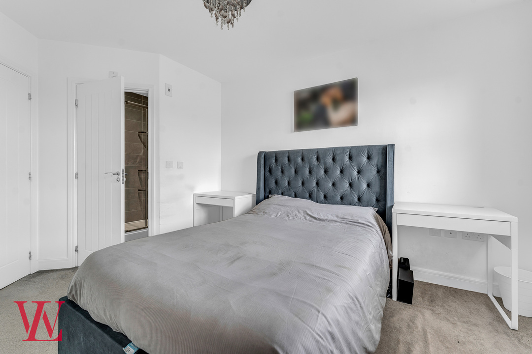 2 bed apartment for sale in Newland Avenue, Bishop's Stortford, Hertfordshire 10