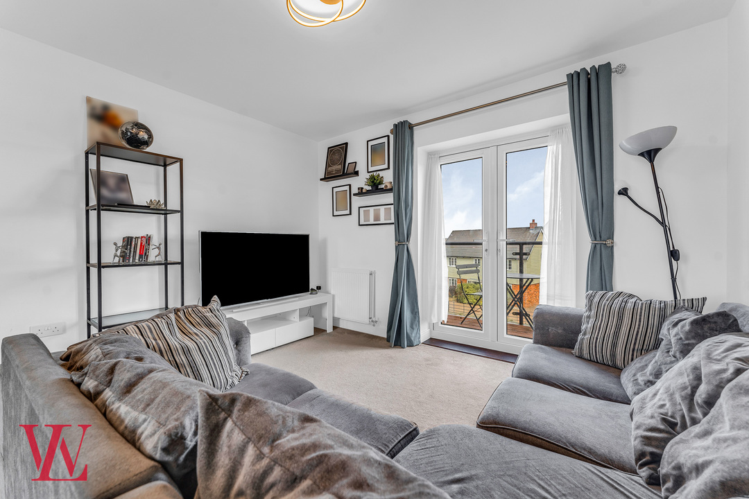 2 bed apartment for sale in Newland Avenue, Bishop's Stortford, Hertfordshire 3