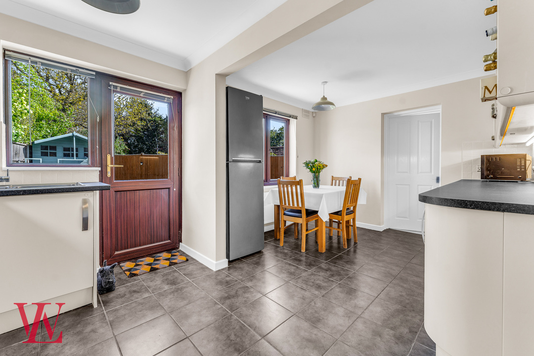3 bed detached house for sale in Ardley End, Hatfield Heath, Bishop's Stortford, Essex 3