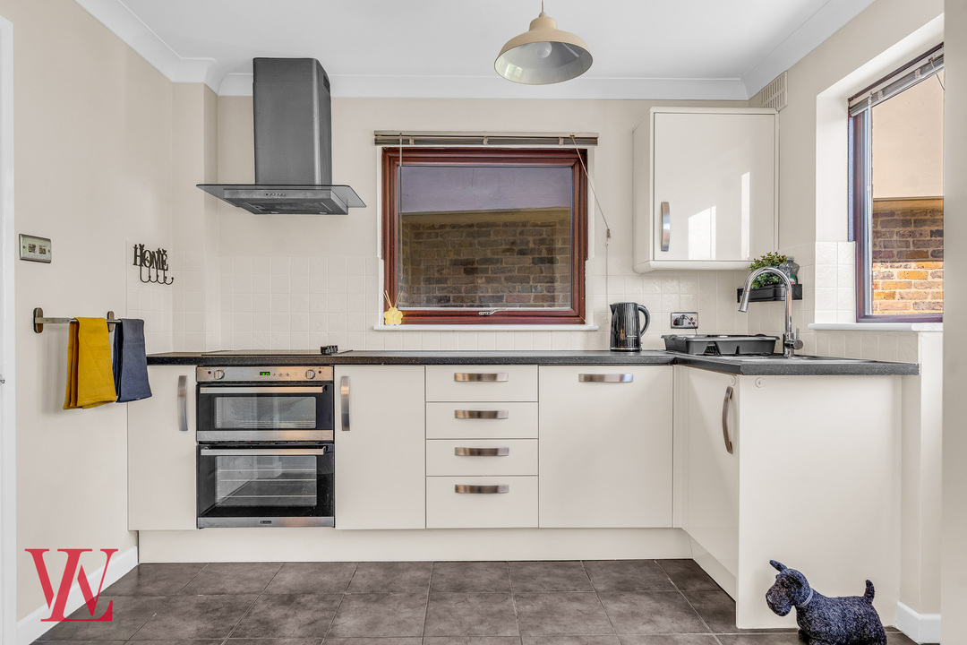 3 bed detached house for sale in Ardley End, Hatfield Heath, Bishop's Stortford, Essex 6
