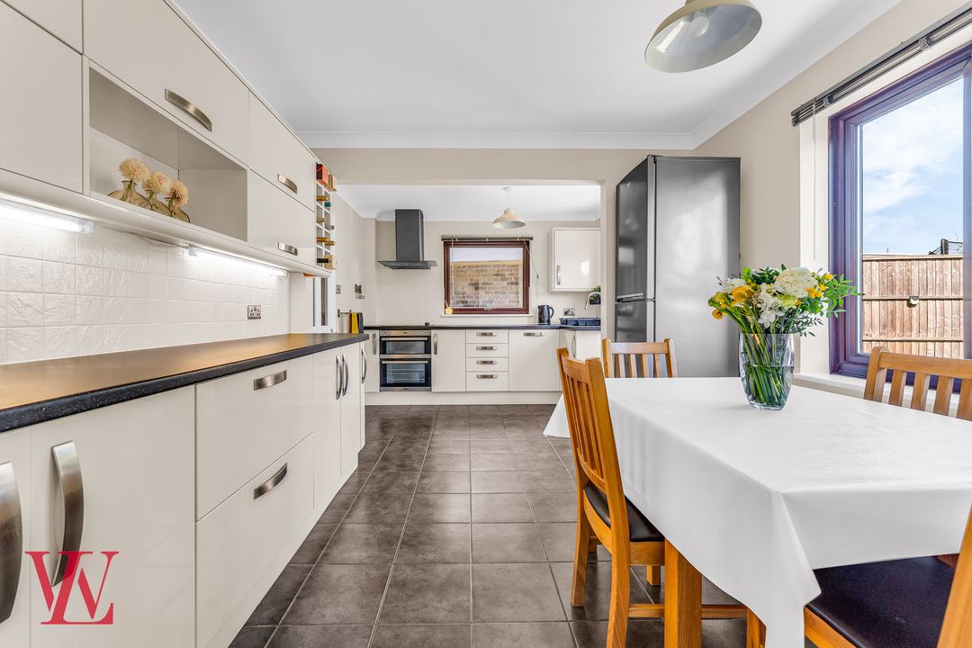 3 bed detached house for sale in Ardley End, Hatfield Heath, Bishop's Stortford, Essex 2