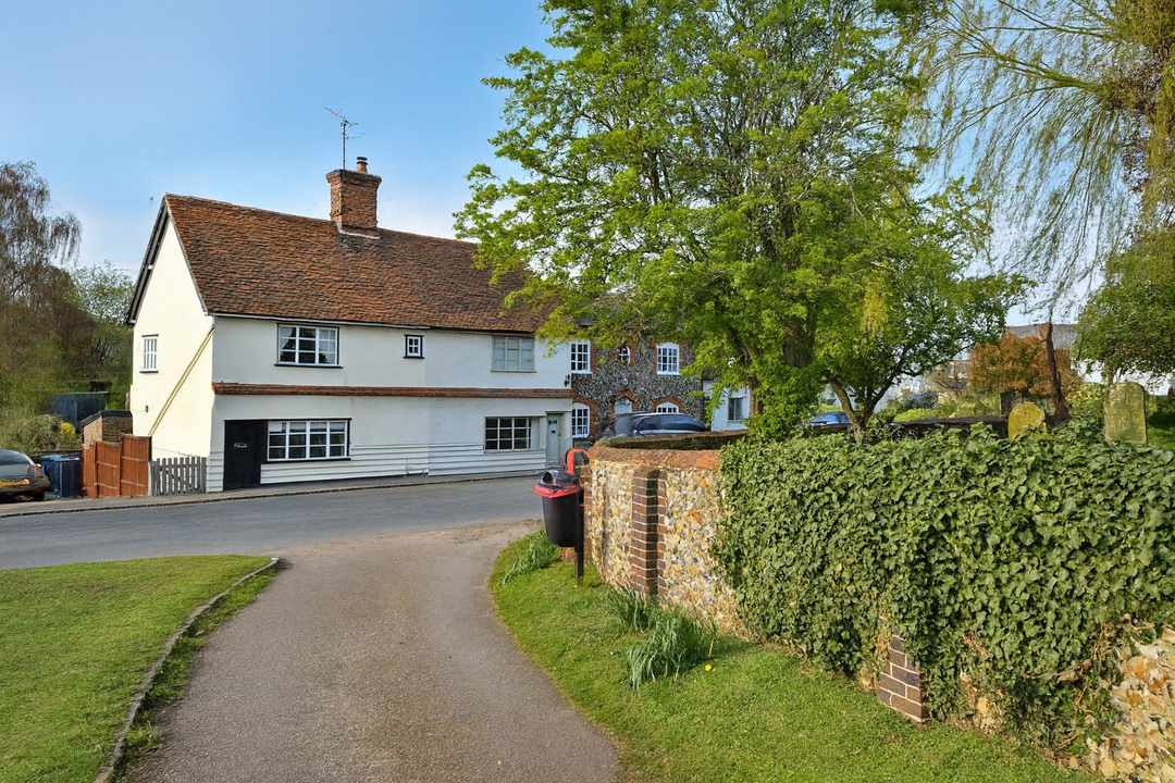 3 bed cottage for sale in The Endway, Great Easton, Dunmow, Essex 18
