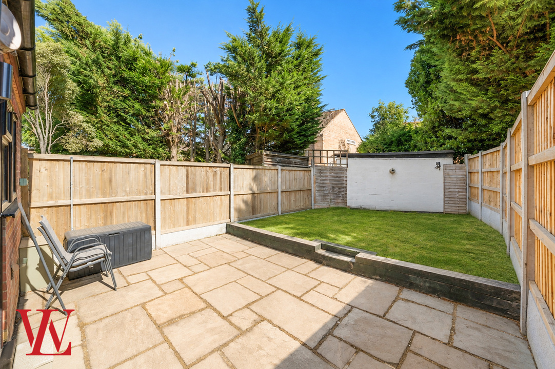3 bed end of terrace house for sale in Long Croft, Takeley, Bishop's Stortford, Essex 14